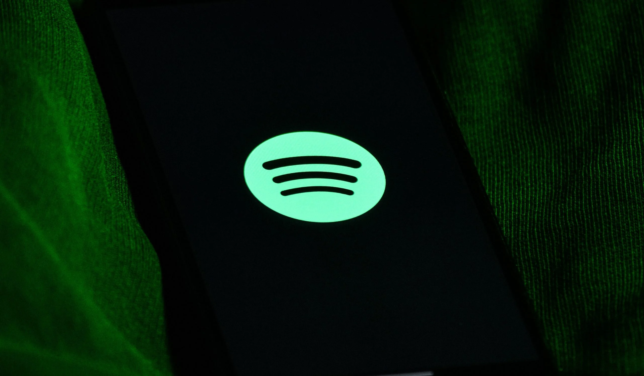Spotify Review & Guide | Plans, Features & Costs